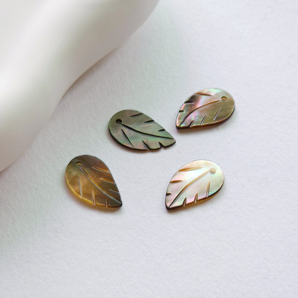 Leaf Shape Black Mother-of-Pearl, MOP Shell Pendant, Black Nacre, Shell Charm, Mother of Pearl Jewelry Making Findings RY005