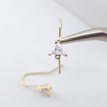 Cargar imagen en el visor de la galería, Alambres para pendientes chapados en oro de 18 quilates, ganchos triangulares con pavé cúbico, sin níquel, ganchos de pez, alambres para joyería ZX310