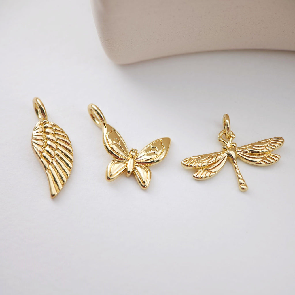Gold Wing, Gold Butterfly, Fly Charm, 18K Gold Plated, Pendant for Necklace and Bracelet, Jewelry Findings S1170