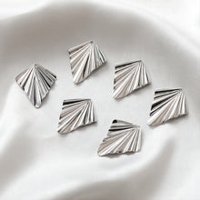 Load image into Gallery viewer, Rhombus Shaped Ruffled Textured Pendant, Charm, 14K Gold/Silver Plated, Jewelry Making Findings JH014