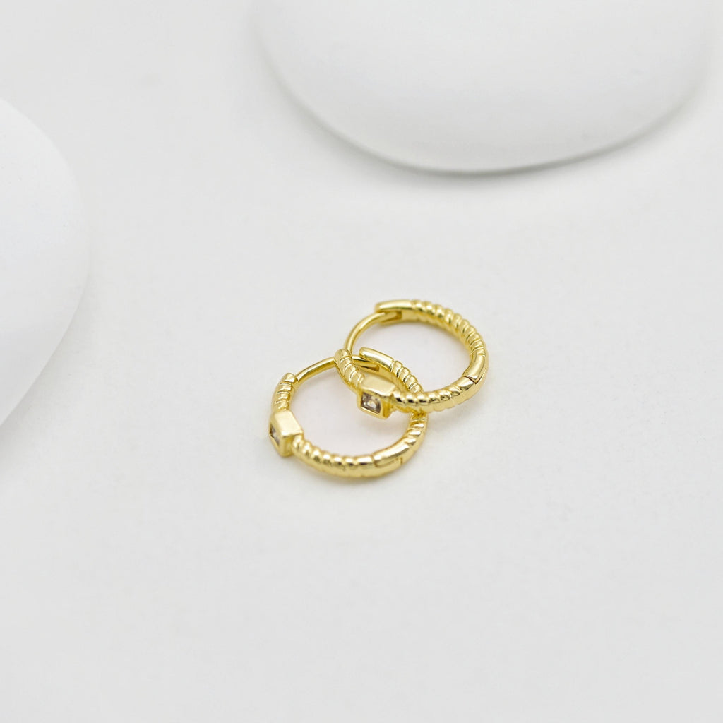 Square Cubic Zirconia Ear Hoops, Round Hoops, 14.6mm, 18K Gold Plated Leverback Earrings, Huggie Hoops Earring D0521