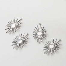 Cargar imagen en el visor de la galería, 10 colgantes de sol con forma de rayo de sol, chapados en oro de 14 quilates y plata, de 34 mm, para hacer collares, accesorios de joyería ZZ101