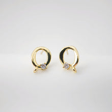 Load image into Gallery viewer, 2pcs 18K Gold Hammered Circle Post With Loop, S925 Silver Pin, Oval Stud Earring Nickel Free, Hypoallergenic Earring Findings D0233