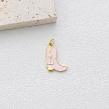 Cargar imagen en el visor de la galería, Colgante de botas de vaquero, dijes de botas de lluvia esmaltadas, dijes de botas chapados en oro de 18 quilates, fabricación de pulseras y collares, accesorios de joyería S1346