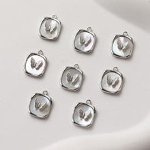 Load image into Gallery viewer, MOP Charm, Butterfly Pendant, Mother of Pearl Charm, Bracelet Necklace Making, 14K Gold Plated Jewelry Findings GZ661