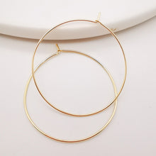 Load image into Gallery viewer, 20pcs Circle Wire Pendant, Gold Plated Circle Pendant, 25/30/35/40mm, Circle Earring Findings for Beading, DIY Jewelry Findings Z024
