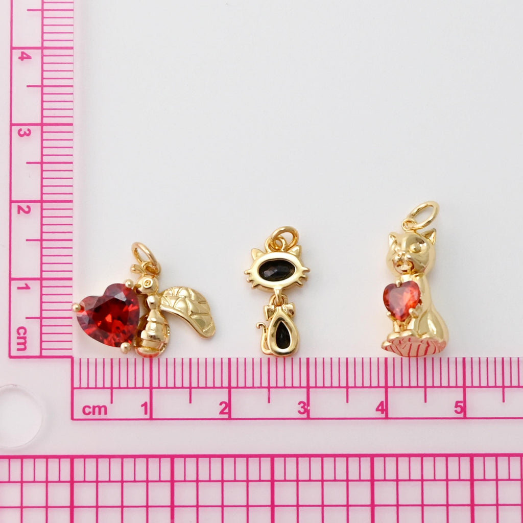 Gold Bee/Cat Pendant, CZ Pave Charms, 18K Gold Plated Animals Charms, For Bracelet And Necklace Making, Jewelry Findings S1456