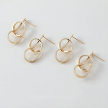 تحميل الصورة إلى عارض المعرض، قرط ذهبي بعقدة مع حلقة، دبوس أذن من الفضة الاسترلينية 925، أقراط خالية من النيكل، حلقة أذن من الفضة الاسترلينية عيار 18 قيراطًا، نتائج قرط ربط العقدة GE002