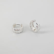 Load image into Gallery viewer, 18K Gold Ear Hoops, 14mm, 18K Gold Plated Leverback Earrings, Huggie Hoops Earring S20828