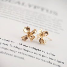 Load image into Gallery viewer, 4PCS Flower Earring Post, 18K Real Gold Plated Brass Stud Earring With Loop, S925 Silver Ear Stick, Nickel Free, Earring Finding ZX043