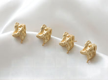 Load image into Gallery viewer, Irregular Ear Post With Loop, S925 Silver Ear Pin Nickel Free Earrings, Gold/Silver Ear Stud, Hypoallergenic Earring Findings G005