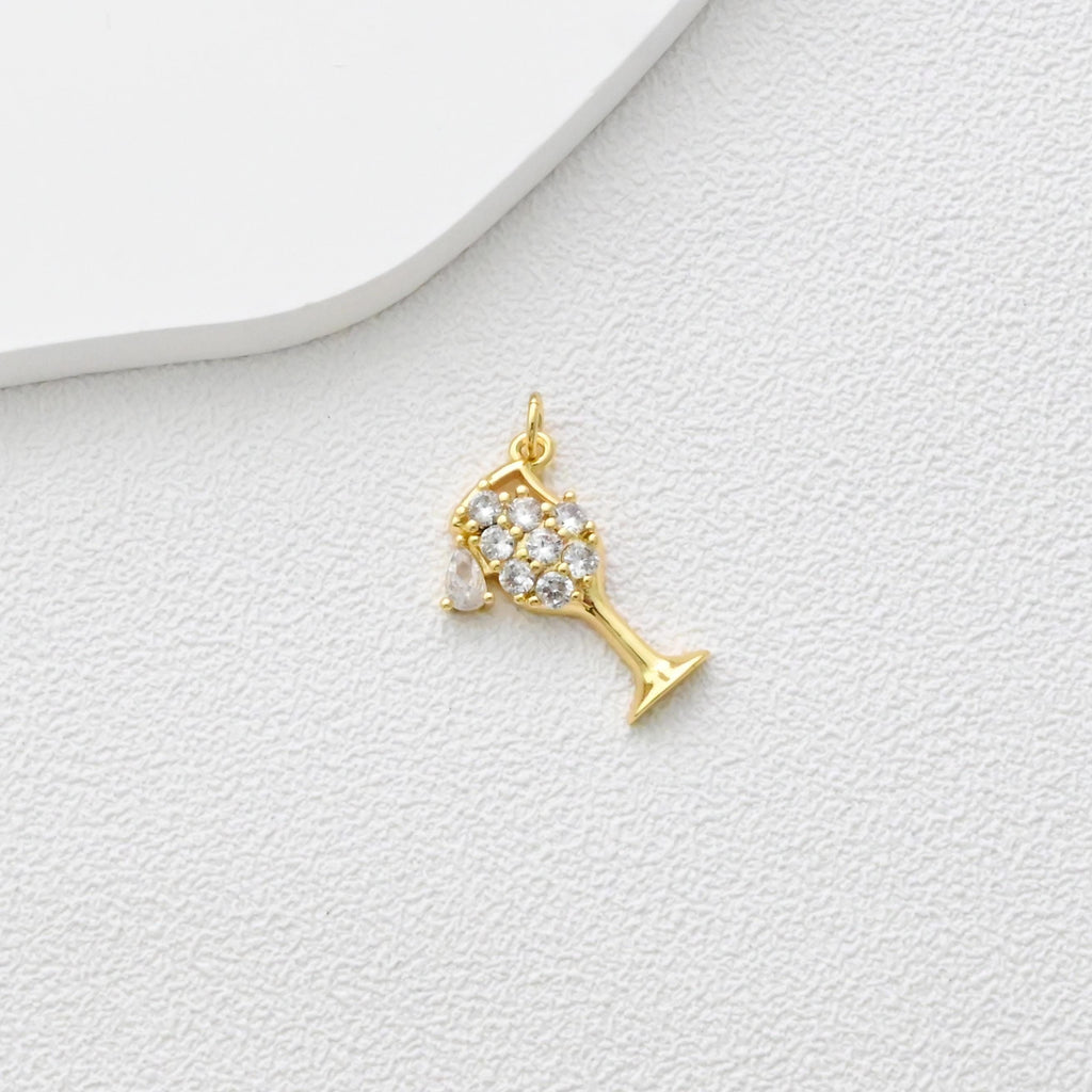 Dijes para copas de vino con pavé de circonitas, dijes para vasos de jugo, colgante chapado en oro de 18 quilates, fabricación de pulseras y collares, accesorios de joyería S1356