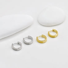 Load image into Gallery viewer, Pleated Ear Hoops, Round Hoops, 15mm, 18K Gold Plated Leverback Earrings, Huggie Hoops Earring D0544