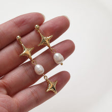 Load image into Gallery viewer, North Star Charms, Star Connector, Crystal Cubic Pave Star Pendant, 18K Gold Plated, Necklace Making Star Charms, Jewelry Findings ZZ040