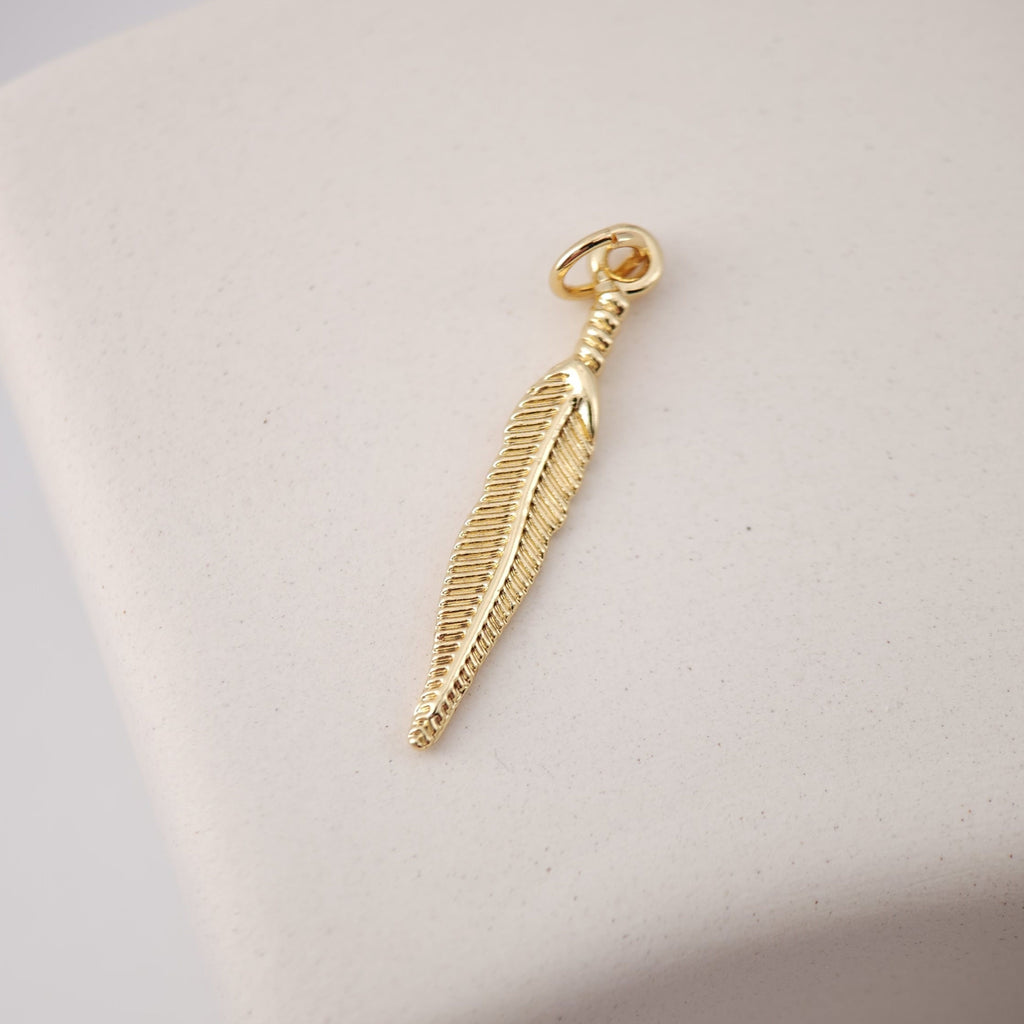 Danity Feather Pendant, Plume Charm, 18K Gold Plated Earring Making Findings, Jewelry Findings S1133