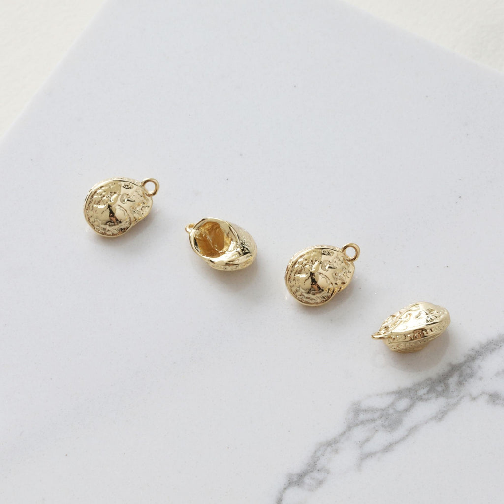 10 dijes de concha marina, pequeño colgante chapado en oro de 18 quilates, dije de playa, dijes para hacer collares, accesorios de joyería JG049