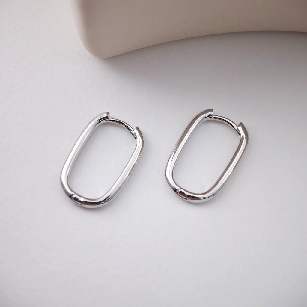 Gold U Shape Hoop Earring, 19.4*12.7mm, 18K Gold Plated Leverback Earrings, Huggie Hoops Earring D0120