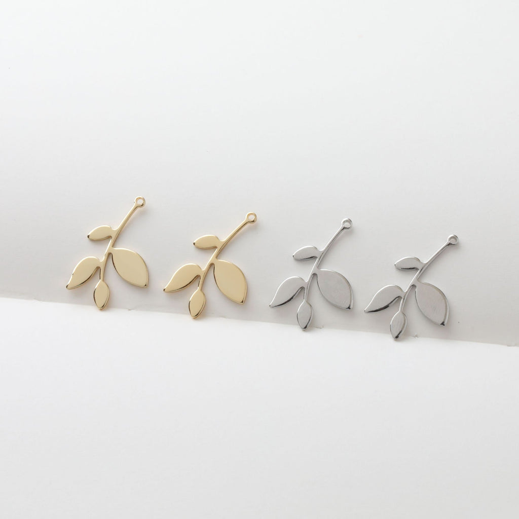 Gold Leaves Charms, 18K Gold Plated Plants Charms, Leaf Pendant,  Necklace Charms, Jewelry Findings S353