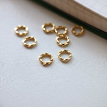 Load image into Gallery viewer, 20PCS Thick Open Jump Ring, 18K Shiny Gold Plated Jump Ring Connectors 7mm for Jewelry Making Supply S734