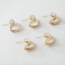 تحميل الصورة إلى عارض المعرض، قرط أذن من الفضة الإسترليني عيار 925، دبوس أذن غير منتظم، خالٍ من النيكل، مشبك أذن ذهبي/فضي، مضاد للحساسية، GE066