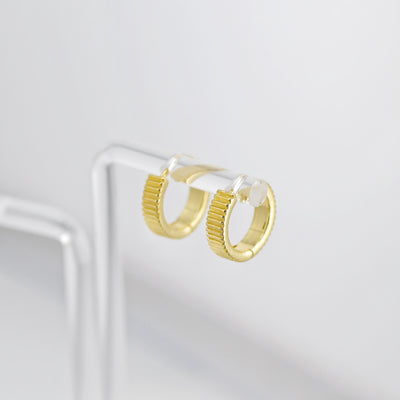 Pleated Ear Hoops, Round Hoops, 15mm, 18K Gold Plated Leverback Earrings, Huggie Hoops Earring D0544