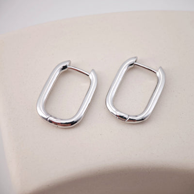 Gold U Shape Hoop Earring, 15.7*22mm, 18K Gold Plated Leverback Earrings, Huggie Hoops Earring D0130