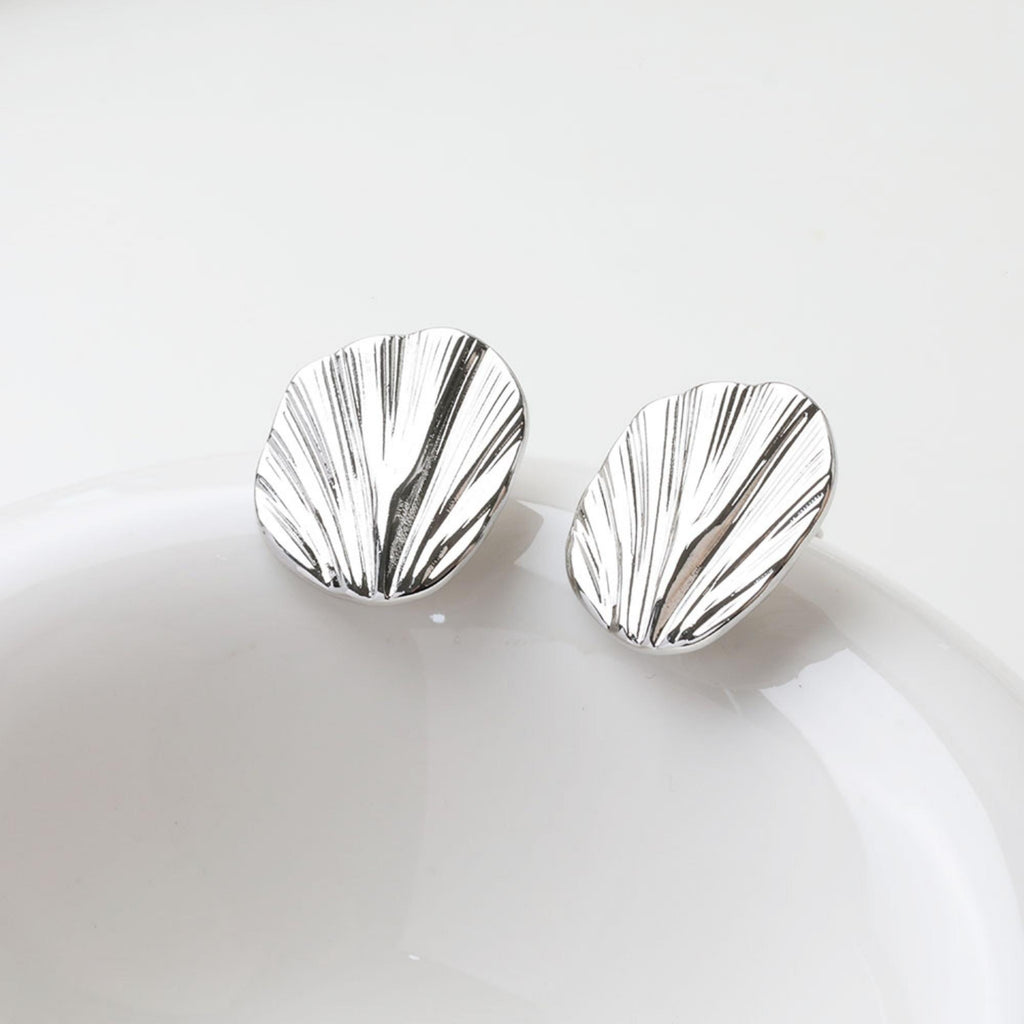 Pendientes de tuerca con pliegues redondos, pasador de plata S925, chapado en oro de 14 quilates y plata, sin níquel, forma irregular con aro GZ728