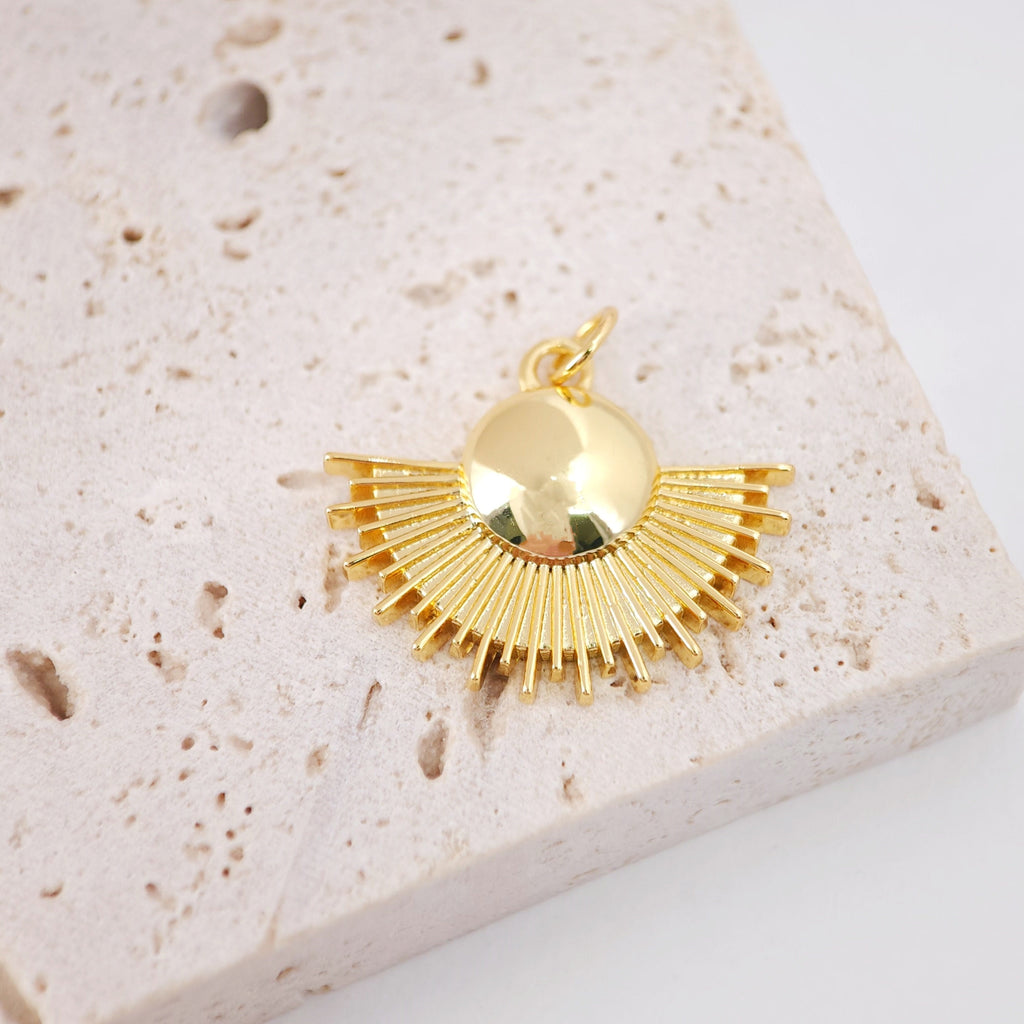 Dije de sol, colgante de sol, chapado en oro de 18 quilates con micro pavé de circonitas cúbicas, 25 mm, para hacer collares, accesorios de joyería S20714