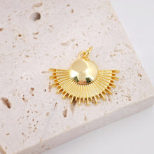 Cargar imagen en el visor de la galería, Dije de sol, colgante de sol, chapado en oro de 18 quilates con micro pavé de circonitas cúbicas, 25 mm, para hacer collares, accesorios de joyería S20714