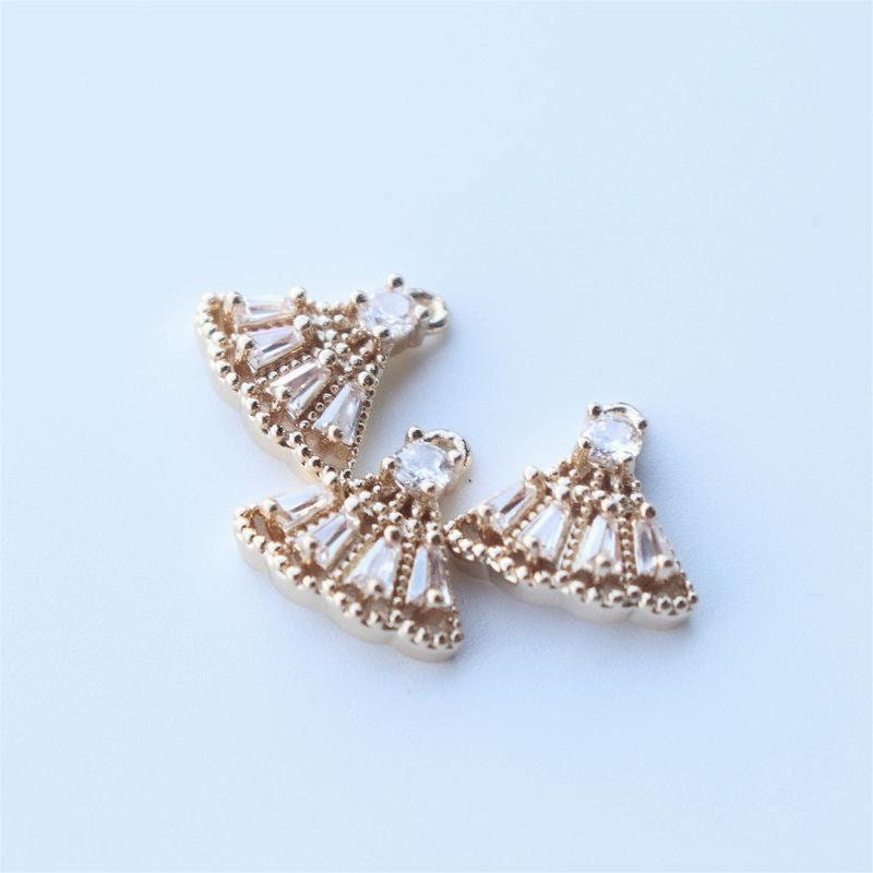 2pcs-CZ Pave Fan Shape Charm, Cubic Zircon Crystal Fan Connector, Earring Charm,Real Gold Plated Brass, Jewelry Findings JY075-F026