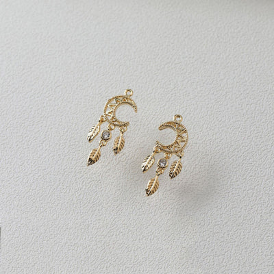 Dream Catcher Earring, 14K Gold/Silver Plated Earring , Boho Earrings, Bridesmaids Gifts, Dreamcatcher Studs with Dangling Charms GZ398