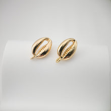 Load image into Gallery viewer, Gold Seashells Earring Post With Loop, S925 Silver Ear Pin Nickel Free Earrings, Hypoallergenic Earring Findings Z071