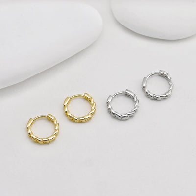 Twisted Ear Hoops, Round Hoops, 13.6mm, 18K Gold Plated Leverback Earrings, Huggie Hoops Earring D0522