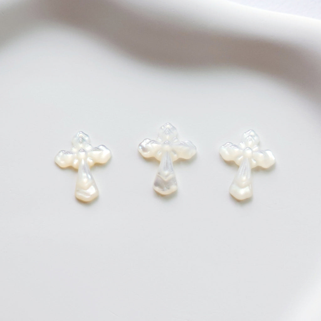Cross White Mother-of-Pearl, MOP Shell Pendant, Cross White Nacre, Shell Charm, Mother of Pearl Jewelry Making Findings RY027