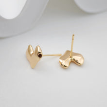 تحميل الصورة إلى عارض المعرض، عمود قرط على شكل قلب ذهبي، أقراط من الذهب عيار 18 قيراطًا خالية من النيكل، دبابيس أذن من الفضة S925، 9.4 × 11 مم، قرط على شكل قلب مع حلقة ZX204