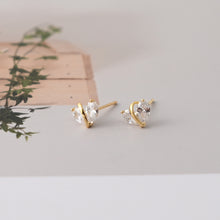 Load image into Gallery viewer, Heart-Shaped Stud Earrings, Zircon Stone Inlaid, 18K Gold Plated, S925 Ear Pin |Finished Earring
