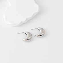 Load image into Gallery viewer, C Shape Earrings | Rhodium Plated, Silver Moon-shaped Post Earring, S925 Sterling Silver Ear Pin, Finished Earring