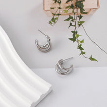 Load image into Gallery viewer, C Shape Earrings | Rhodium Plated,  Pleated Post Earring, S925 Sterling Silver Ear Pin, Finished Earring