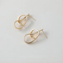 تحميل الصورة إلى عارض المعرض، قرط ذهبي بعقدة مع حلقة، دبوس أذن من الفضة الاسترلينية 925، أقراط خالية من النيكل، حلقة أذن من الفضة الاسترلينية عيار 18 قيراطًا، نتائج قرط ربط العقدة GE002