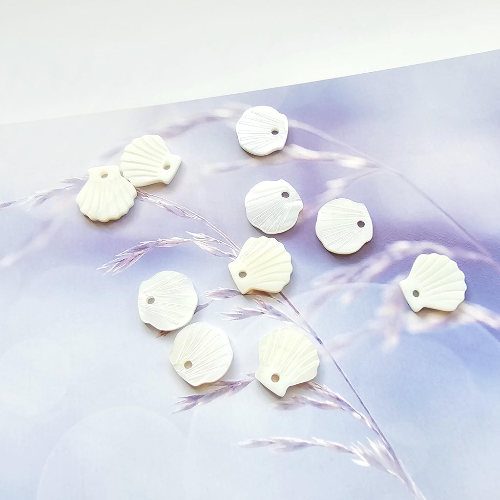 10pcs Small Leaf Shape White Mother-of-Pearl, MOP Shell Pendant, White Nacre, Shell Charm, Mother of Pearl Jewelry Making Findings RY059