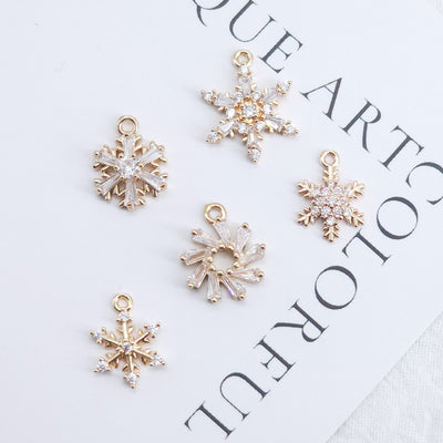 Snowflake Charm, Cubic Zircon Crystal Snowflake Pendant, CZ Earring Charms,  Gold Plated Brass Earring Charms, Jewelry Findings ZR018-F171