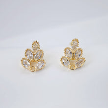 تحميل الصورة إلى عارض المعرض، أقراط على شكل زهرة من الزركونيا المكعبة، مطلية بالذهب مع حلقة، مضادة للحساسية، أدوات يدوية الصنع، لوازم صنع الأقراط بنفسك D0032