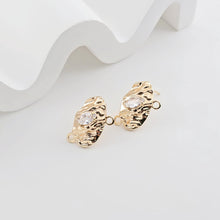 Load image into Gallery viewer, Hammered Ear Post With 2 Loops, Oval Shape, S925 Silver Ear Pin Nickel Free, Gold Ear Stud, Hypoallergenic Earring Findings ZX278