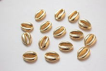 Load image into Gallery viewer, Gold Seashell Charm, Marine Life Pendant, Starfish, Seahorses, 18k Gold Plated Brass, Bracelet Making, Jewelry Findings GZ424