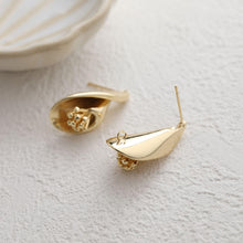 تحميل الصورة إلى عارض المعرض، أقراط زهرة مع حلقة، مطلية بالذهب عيار 14 قيراطًا، خالية من النيكل، دبوس فضة S925، أقراط أذن مضادة للحساسية GZ782