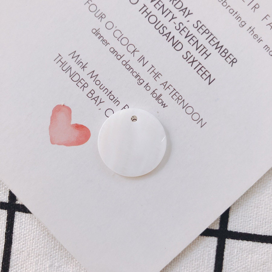 10 colgantes redondos de concha, dijes de concha, accesorios para aretes y bisutería MY107