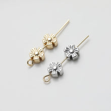 Cargar imagen en el visor de la galería, Cuentas espaciadoras de flores, chapadas en oro de 14 quilates, cuentas de flores 3D, delicadas cuentas para hacer aretes, accesorio de joyería GZ530