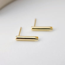 تحميل الصورة إلى عارض المعرض، قرط أسطواني ذهبي مع ثقب، أقراط خالية من النيكل، قرط أذن، نتائج قرط مضادة للحساسية D0193