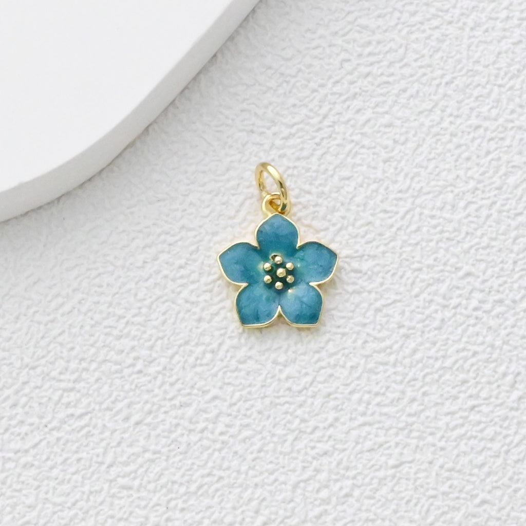 Dijes de flores pequeñas de esmalte, colgante chapado en oro de 18 quilates, dijes para collares y pendientes, accesorios para bisutería S1357