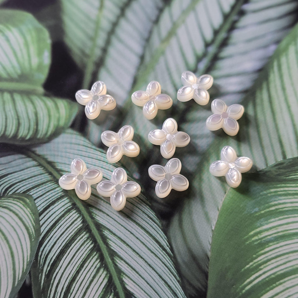 Flowers White Mother-of-Pearl, MOP Shell, Pearl Oyster, Engraved White Nacre, Shell Charm, Mother of Pearl Jewelry Making Findings RY070
